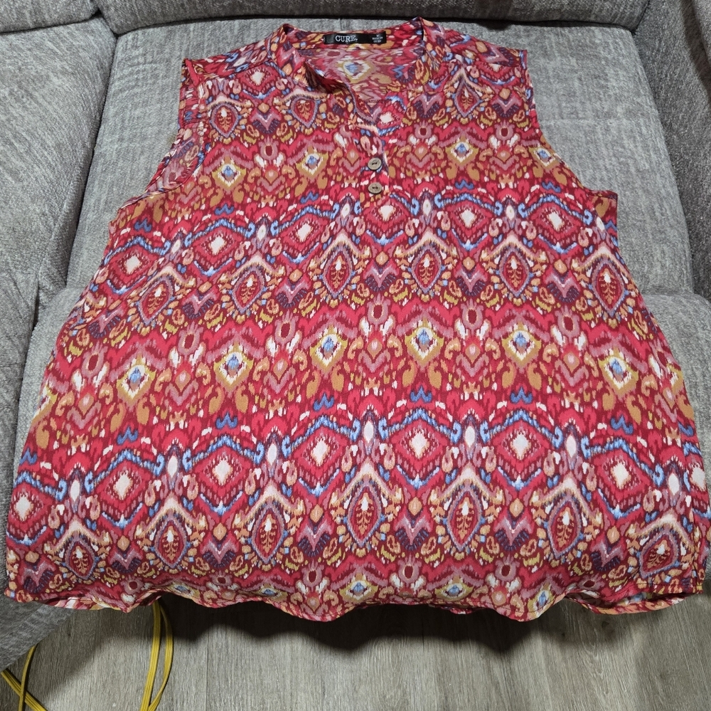 CURE PINK AND BLUE TANK TOP DECOR